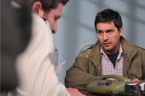 حامد بهداد در «بی‌تابی بیتا» به کارگردانی مهرداد فرید